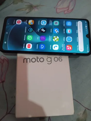 Celular Moto G06  na caixa vem com tudo 