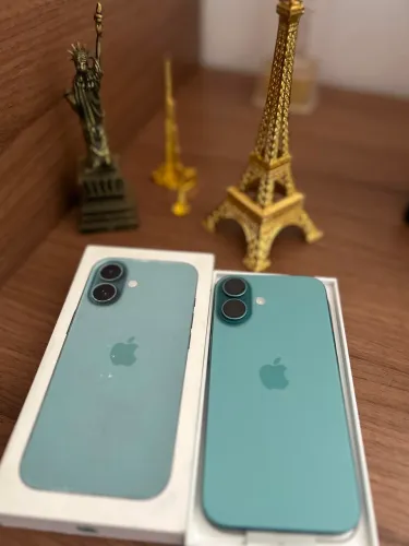 Seminovo impecável iphone 16 128GB verde com garantia apple 08/05/2027