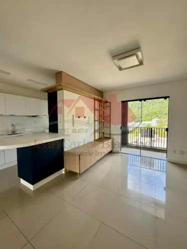 COBERTURA SEMI MOBILIADA COM AMPLO TERRAÇO E JACUZZI NO TERRAS ALTAS EM CAMBORIÚ