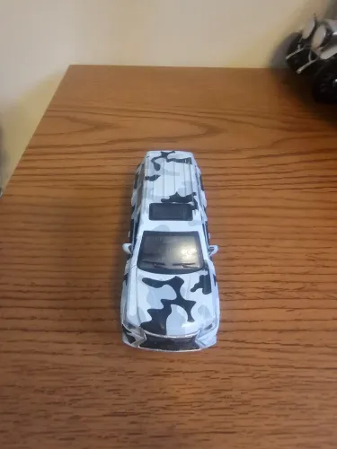 Carrinho de metal
