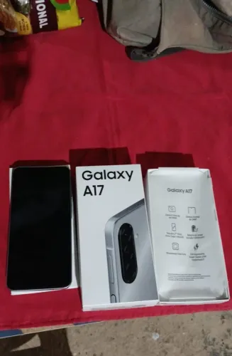 Vendo galaxy A17 novo na caixa 