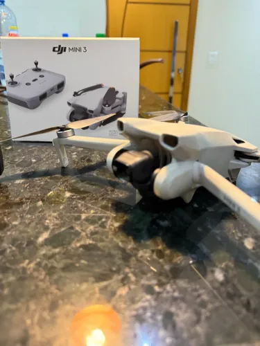 Drone dji mini 3 / apenas 12 horas de voo