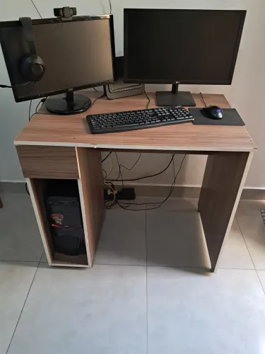 Mesa para conputador usada