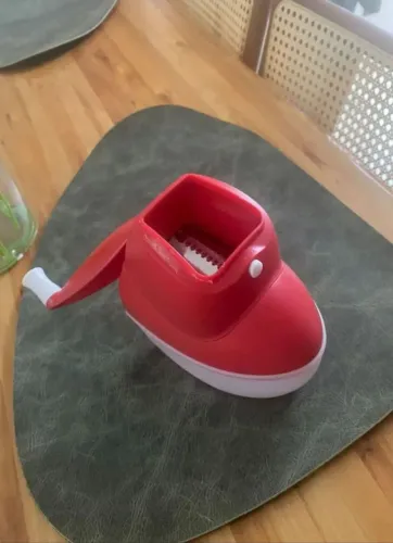 Ralador de verdura vermelhos tupperware