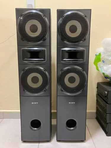 Par de caixas torre Sony Muteki ÓTIMAS