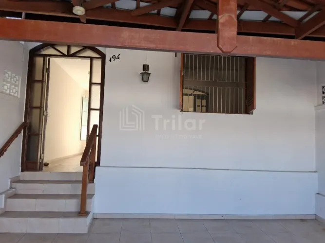 Aluguel de Casa no Jardim Santa Madalena, São José dos Campos-SP: 2 Quartos, 1 Sala, 1 Ban