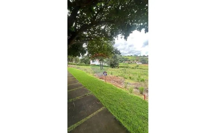 Condomínio Lago Vitoria , Capitólio: Terreno com Vista para o Lago