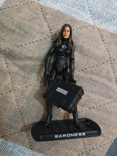 Figura Baroness g.i. Joe Hasbro The rise of the cobra (escala de 3,75 polegadas / 9,5 cm)