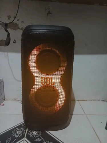 JBL PARTYBOX 320.