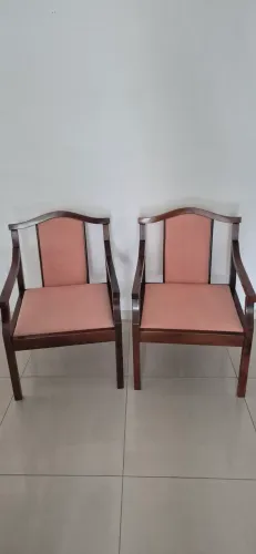 Cadeiras Requintadas