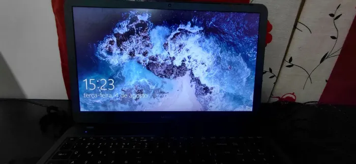 Notebook SAMSUNG + Teclado e Mouse Rgb bom gamer