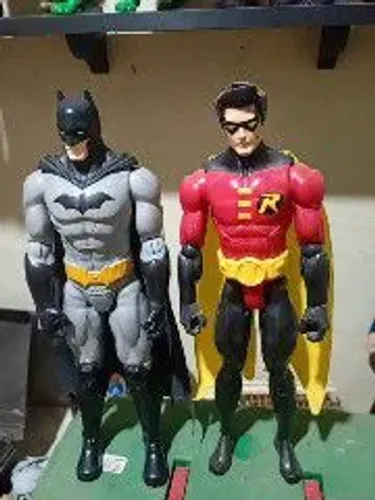 Boneco Bat Man e Robin
