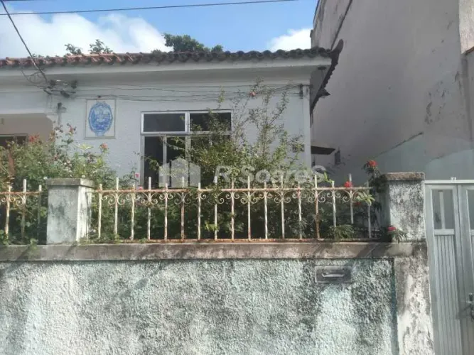 Casa de Vila : / Residencial / Campinho