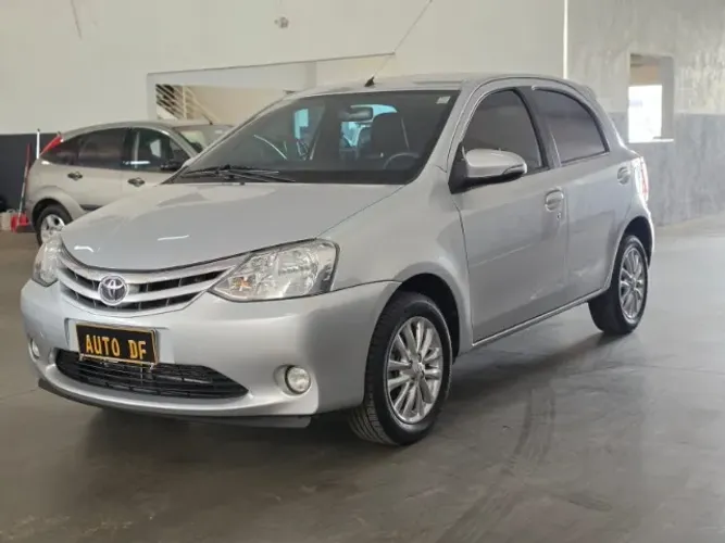 Toyota Etios XLS 1.5 Flex 16V 5P Mec. 2016