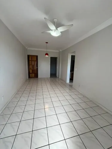Apartamento 2 Quartos em Itapuã 70m², Andar Alto, 1 Vaga