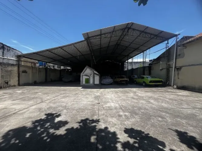 Galpão/Depósito/Armazém a venda em Rio de Janeiro