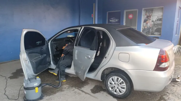 Alugo carro para aplicativo Uber 99