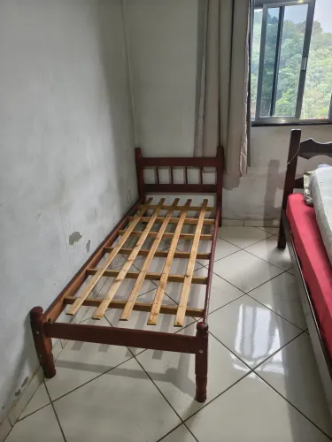 Cama de solteiro com colchão
