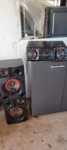 Som lg 1800wrms