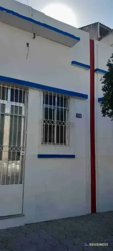 Casa à Venda com 2 quartos, sendo 1 suíte, Localizada no Centro de Campos dos Goytacazes,