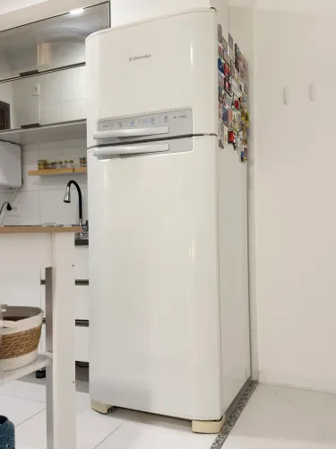 Geladeira Electrolux DF50 Celebrate Blue Touch 430L