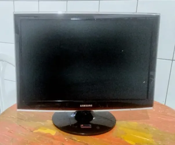 Monitor Samsung 24 Polegadas HDMI Bivolt Pouco Uso