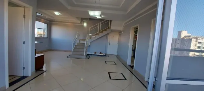 Cobertura para venda e aluguel no bairro Santa Mônica em Uberlândia