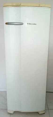 Geladeira Eletrolux RDE34