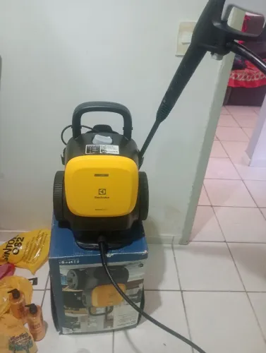 Lavadora Electrolux alta pressão nova
