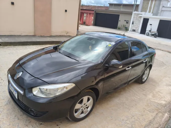Renault Fluence Sed. Dynamique 2.0 16V Flex Aut. 2013