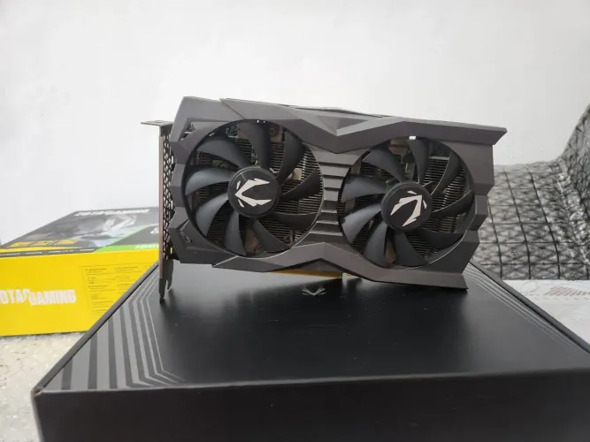 Placa de vídeo GTX 1660 Super 6GB