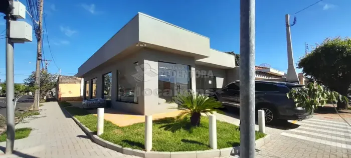 Sala Comercial de Esquina com 45m² para Locação no bairro Parque Industrial