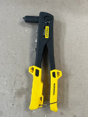 Rebitador Stanley