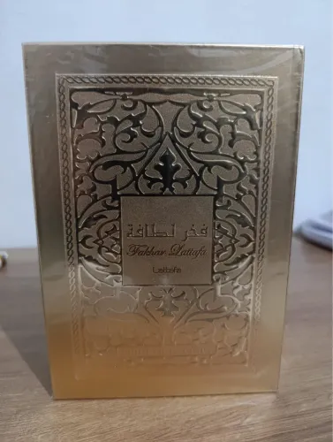Perfume árabe Fakhar
