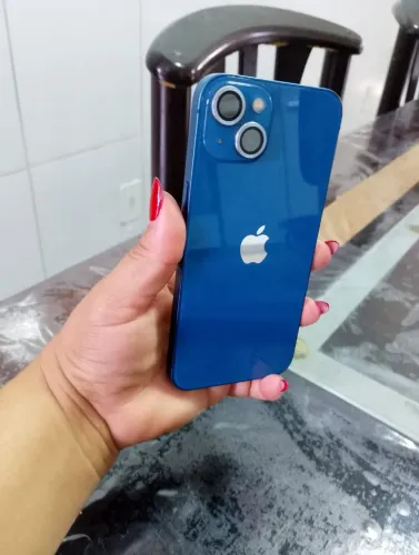 Celular iPhone 13
