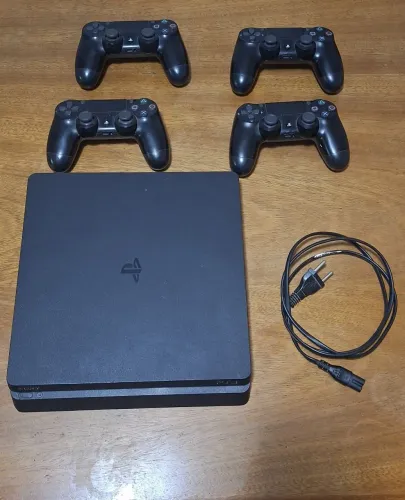 PS4 Slim 1TB
