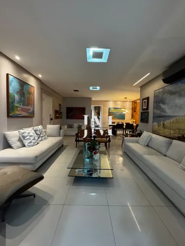 Vendo Magnífico Apto na Ponta do Farol com 4 Suítes || Projetado e Climatizado