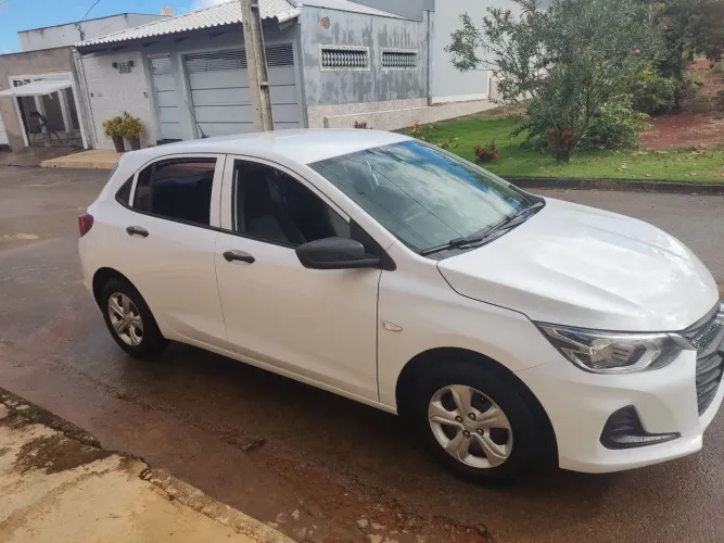 Chevrolet Onix Hatch 1.0 12V Flex Mec. 4P 2022