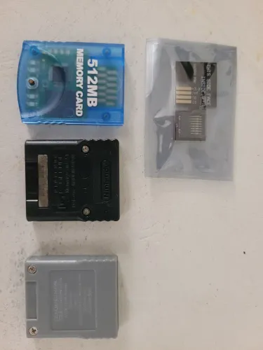 Memory card do game cube original ( adaptado de cartao e memória card )