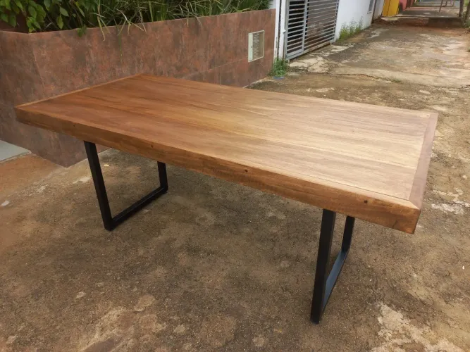 Mesa Estrutura Metálica Tampo Madeira 