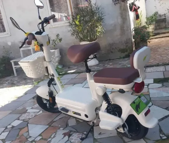 VENDO MOTO ELÉTRICA NOVA APENAS 3 MÊSES DE ÚSO DA MARCA NXT MODELO ZILLA 800-WATS LANÇAMEN