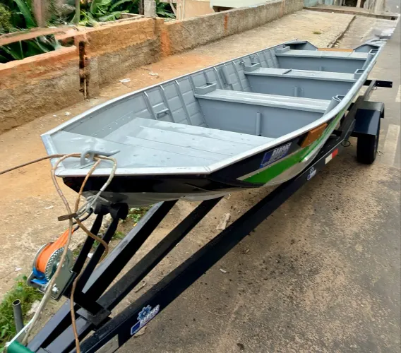 BARCO DE ALUMÍNIO