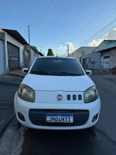 Fiat Uno Vivace Celeb. 1.0 EVO F.flex 8V 5P 2012
