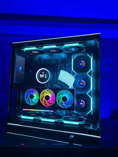 Pc Gamer High End RTX 5080 + Ryzen 7 9800X3D
