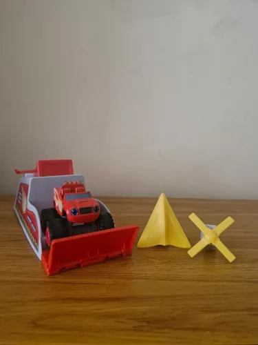 Turbo Lançador Blaze Monster Machines