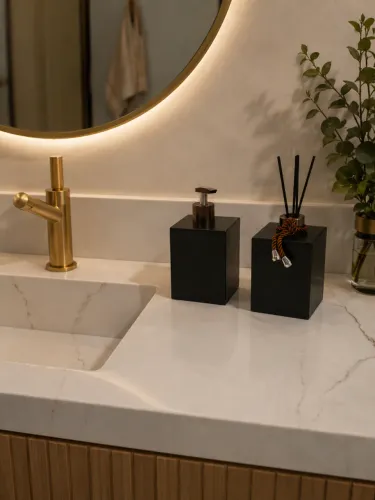 Dispenser para sabonete líquido e Difusor de aromas com varetas