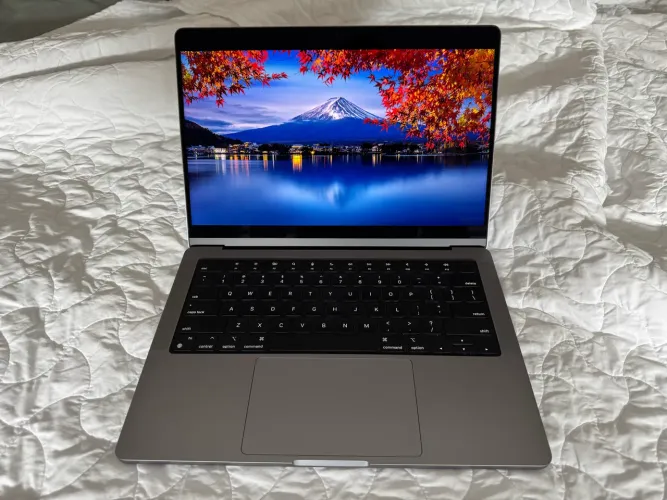 MacBook Pro M2 Pro 14 polegadas cinza espacial 