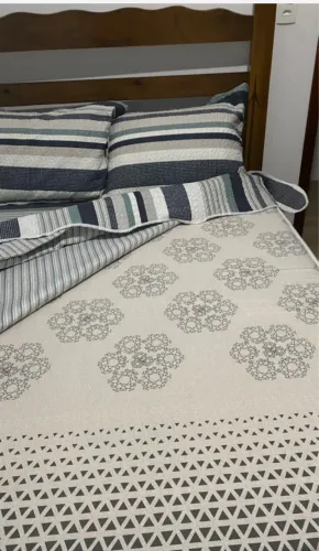 Cama de casal com colchão novo