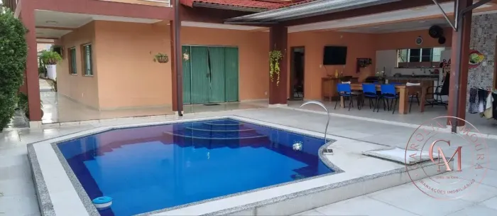 Condomínio Greenville II - Casa com 4 suítes, piscina.