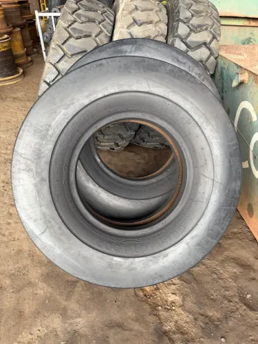Pneus de rolo compactador